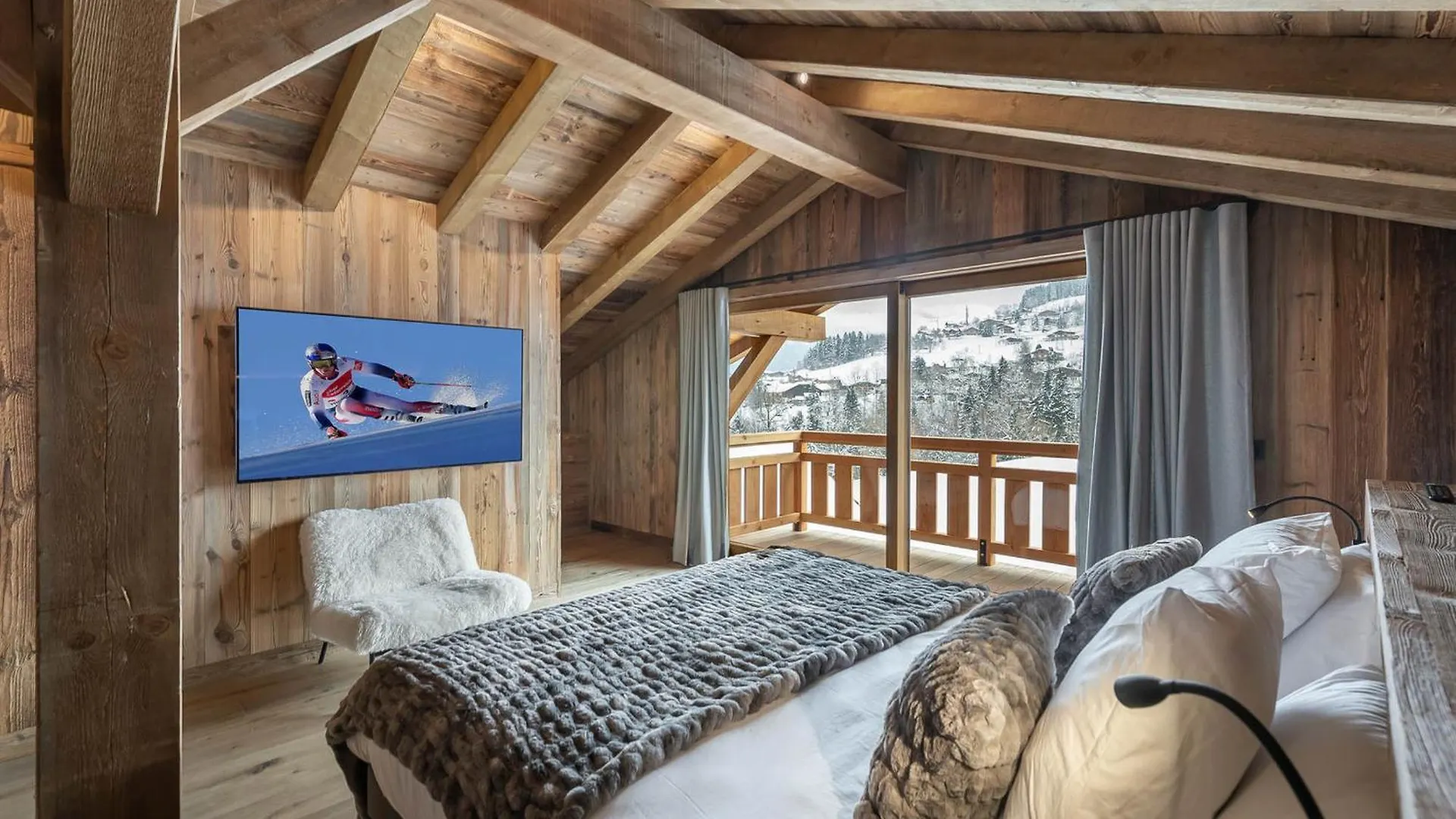 Chalet Neuf Avec Sauna, Garage, Terrasse Et Services Inclus A Combloux - Fr-1-569-69